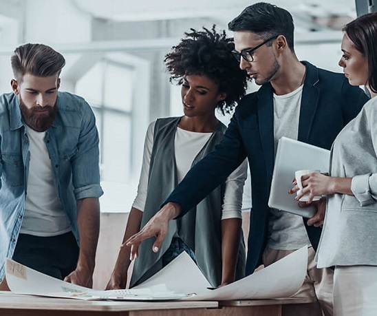 business-people-in-modern_office